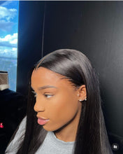 Load image into Gallery viewer, HD 13*4 Virgin Straight Frontal Wig
